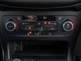 Ford Focus thumbnail 16