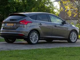 Ford Focus thumbnail 4