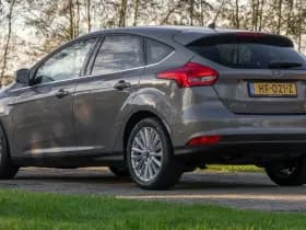 Ford Focus 1.0 Titanium Edition 68.400 km +NAP NL- auto thumbnail 5