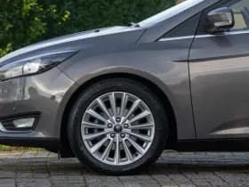 Ford Focus 1.0 Titanium Edition 68.400 km +NAP NL- auto thumbnail 7