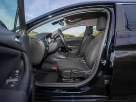 Opel Astra Sports Tourer thumbnail 12