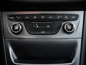 Opel Astra Sports Tourer thumbnail 17