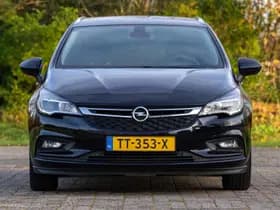 Opel Astra Sports Tourer thumbnail 9