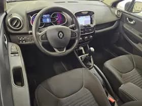 Renault Clio thumbnail 6