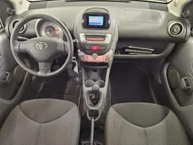 Toyota Aygo thumbnail 9