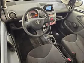 Toyota Aygo 1.0- 12V Comfort Navigator 66.400 km +NAP NL- auto thumbnail 6