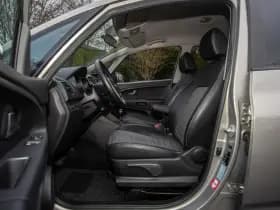 Kia Venga 1.6 CVVT DynamicPLusLine Automaat 1e Eig. +NAP NL- auto thumbnail 12