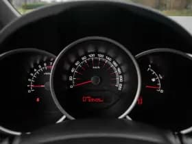 Kia Venga 1.6 CVVT DynamicPLusLine Automaat 1e Eig. +NAP NL- auto thumbnail 17