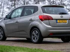 Kia Venga 1.6 CVVT DynamicPLusLine Automaat 1e Eig. +NAP NL- auto thumbnail 4