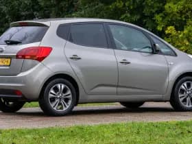 Kia Venga 1.6 CVVT DynamicPLusLine Automaat 1e Eig. +NAP NL- auto thumbnail 5