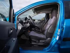 Suzuki Alto thumbnail 11