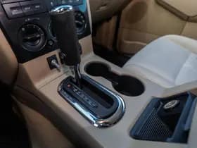 Ford Explorer thumbnail 18