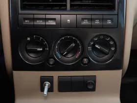 Ford Explorer thumbnail 19