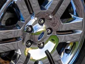 Ford Explorer thumbnail 21