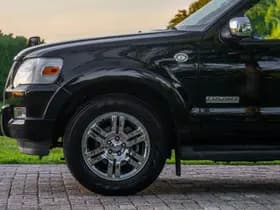 Ford Explorer thumbnail 10