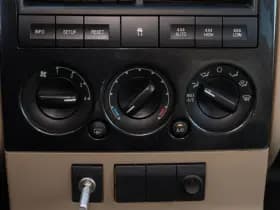 Ford EXPLORER 4.0 V6 XLT 4x4 SUV 7- pers. 1e Eigenaar thumbnail 19