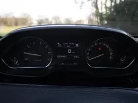 Peugeot 2008 1.2 PureTech Active 1e Eig. 32.494 km +NAP NL- auto thumbnail 17