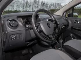 Renault Captur thumbnail 11