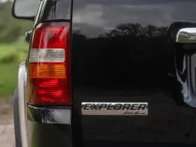 Ford USA EXPLORER 4.6 V8 Eddie Bauer 4x4 SUV 7- pers. 1e Eig. thumbnail 11