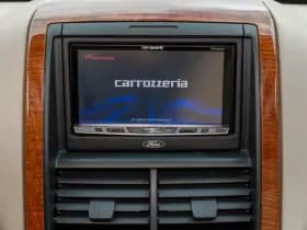 Ford USA EXPLORER 4.6 V8 Eddie Bauer 4x4 SUV 7- pers. 1e Eig. thumbnail 27