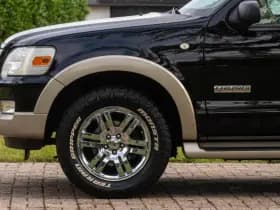 Ford USA EXPLORER 4.6 V8 Eddie Bauer 4x4 SUV 7- pers. 1e Eig. thumbnail 7