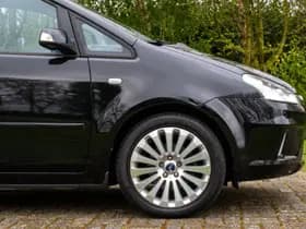 Ford C-Max thumbnail 7