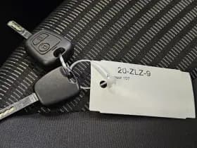 Peugeot 107 1.0 Active 1e Eig. 67.100 km +NAP NL- auto thumbnail 16