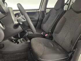 Peugeot 107 1.0 Active 1e Eig. 67.100 km +NAP NL- auto thumbnail 5