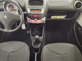 Peugeot 107 1.0 Active 1e Eig. 67.100 km +NAP NL- auto thumbnail 8