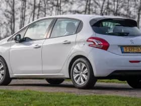 Peugeot 208 1.2 e- VTi 55.000 km +NAP Nwe Distributie NL- auto thumbnail 4