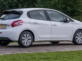 Peugeot 208 1.2 e- VTi 55.000 km +NAP Nwe Distributie NL- auto thumbnail 5