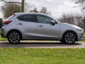 Mazda 2 thumbnail 6