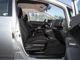 Toyota Verso-S thumbnail 14