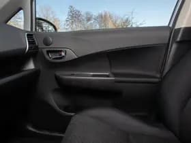 Toyota Verso-S thumbnail 21