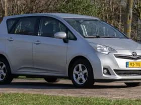 Toyota Verso-S 1.3 VVT- i Automaat 1e Eig. +NAP NL- auto thumbnail 2