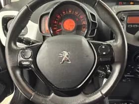 Peugeot 108 1.0 e- VTi Envy 71.895 km +NAP NL- auto thumbnail 8