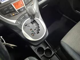 Toyota Verso-S thumbnail 9