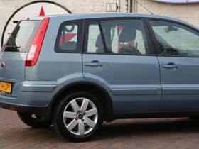 Ford Fusion thumbnail 8