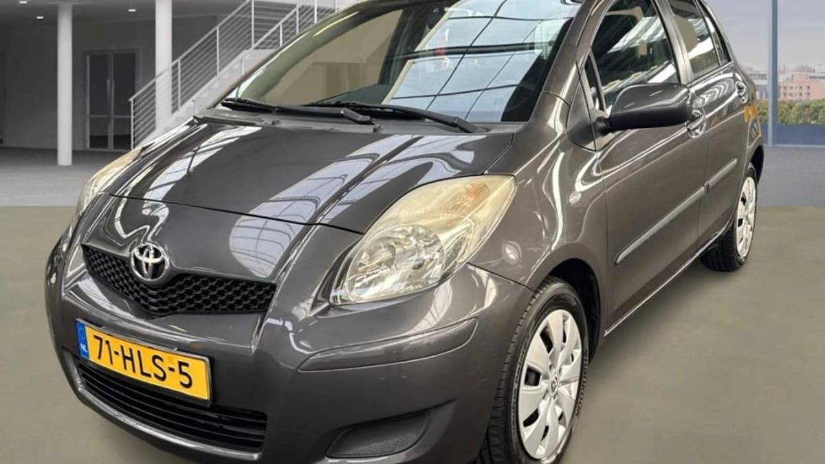 Toyota Yaris — foto 1