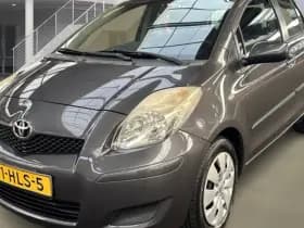 Toyota Yaris 1.3 VVTi Aspiration 67.600 km +NAP NL- auto
