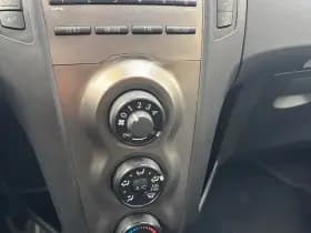 Toyota Yaris 1.3 VVTi Aspiration 67.600 km +NAP NL- auto thumbnail 12