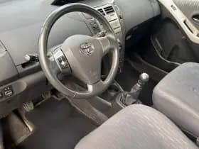 Toyota Yaris 1.3 VVTi Aspiration 67.600 km +NAP NL- auto thumbnail 5