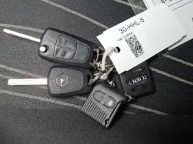 Opel Corsa 1.2- 16V Enjoy Automaat 1e Eig. 17.000 km +NAP NL- auto thumbnail 18