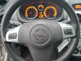 Opel Corsa 1.2- 16V Enjoy Automaat 1e Eig. 17.000 km +NAP NL- auto thumbnail 10