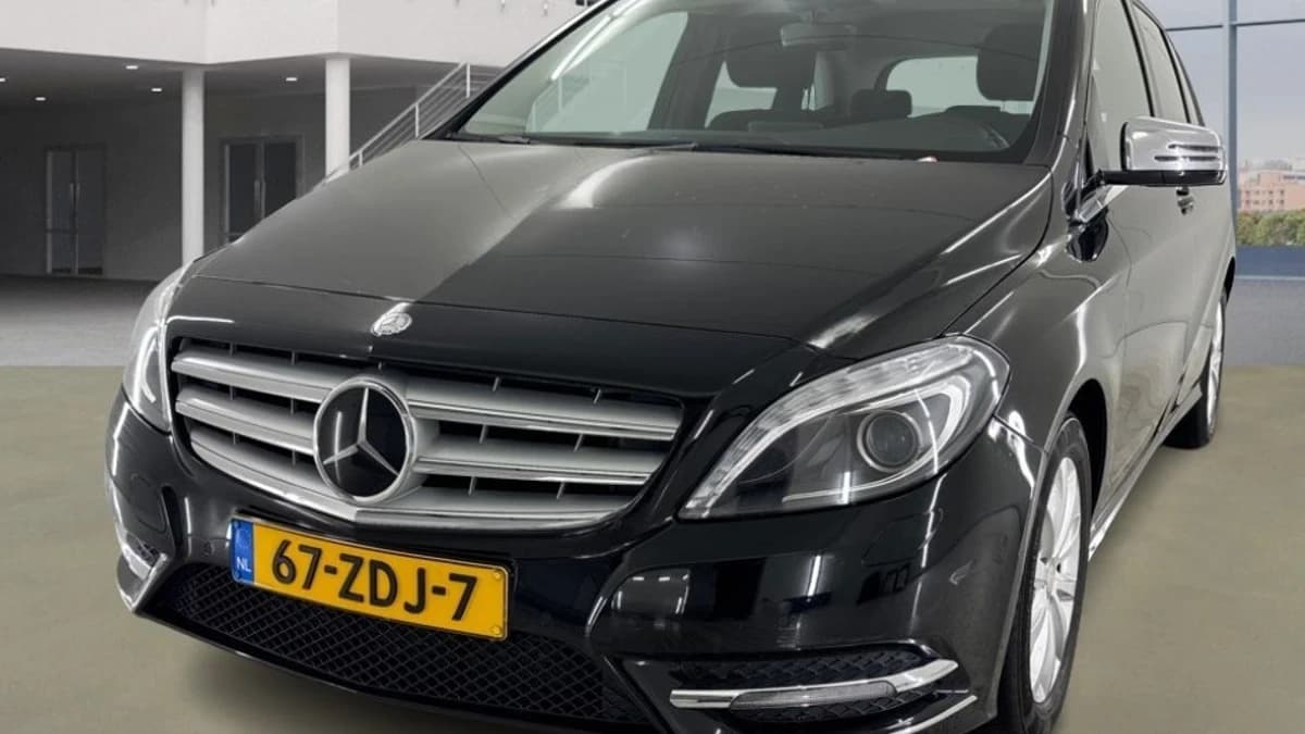 Mercedes-Benz B-klasse 180 Ambition Automaat 1e Eig. +NAP NL- auto — foto 1