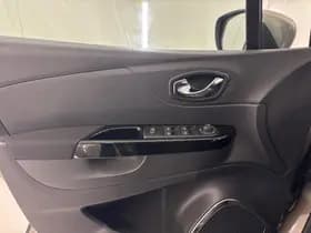 Renault Captur thumbnail 14