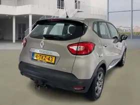 Renault Captur thumbnail 3