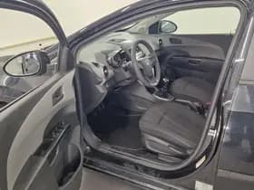 Chevrolet Aveo 1.2 LT 2e Eig. 61.100 km +NAP NL- auto thumbnail 6