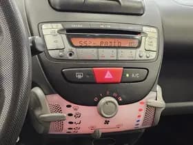 Toyota Aygo 1.0- 12V Comfort Navigator 90.400 km +NAP NL- auto thumbnail 12