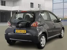 Toyota Aygo 1.0- 12V Comfort Navigator 90.400 km +NAP NL- auto thumbnail 3